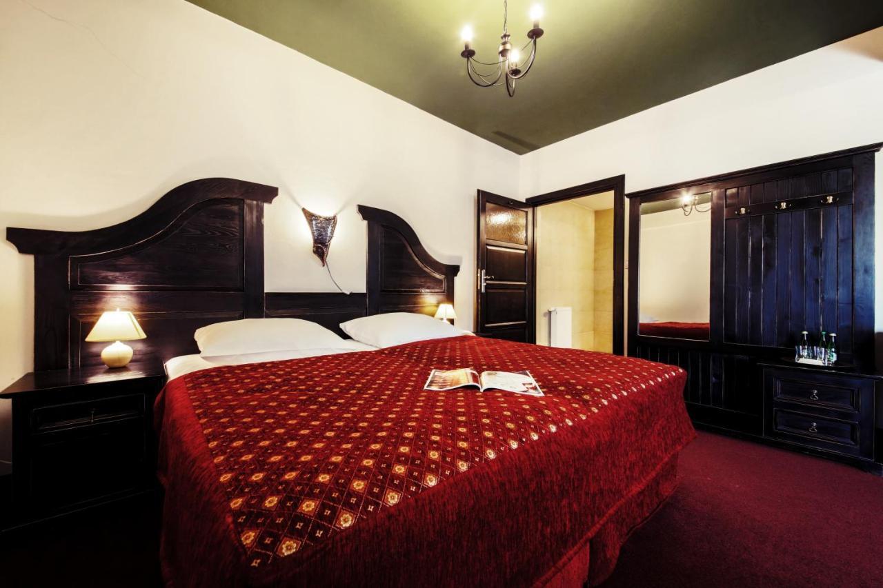 Hotel Kasztel Rzezawa Eksteriør billede