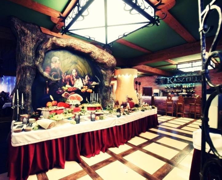Hotel Kasztel Rzezawa Eksteriør billede