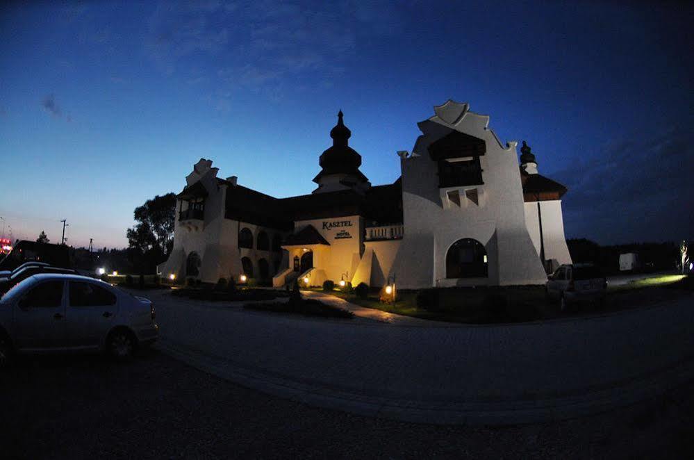 Hotel Kasztel Rzezawa Eksteriør billede